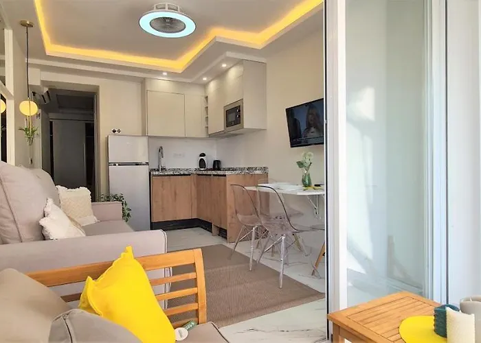 Linea De Playa * 埃斯特波纳